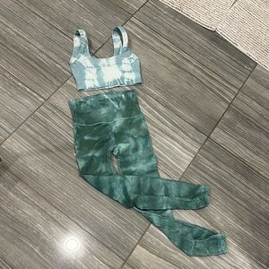 Free people movement green tie die leggings and bra XS/S